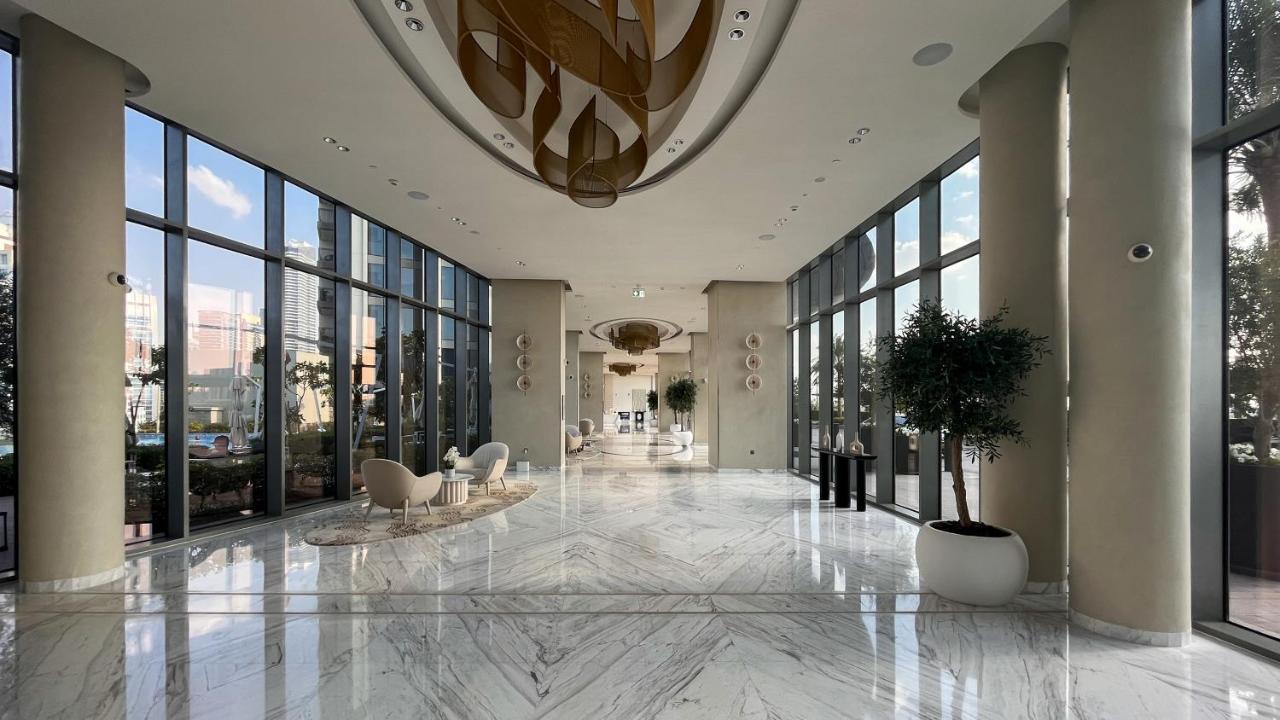 Waves Holiday Home - Waterfront Apartment With Breathtaking Sea Views Dubai Buitenkant foto