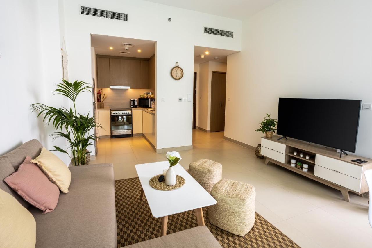 Waves Holiday Home - Waterfront Apartment With Breathtaking Sea Views Dubai Buitenkant foto