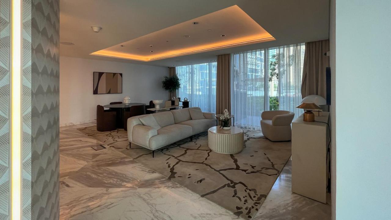 Waves Holiday Home - Waterfront Apartment With Breathtaking Sea Views Dubai Buitenkant foto
