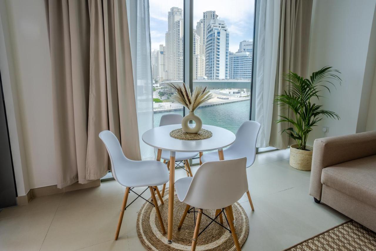 Waves Holiday Home - Waterfront Apartment With Breathtaking Sea Views Dubai Buitenkant foto